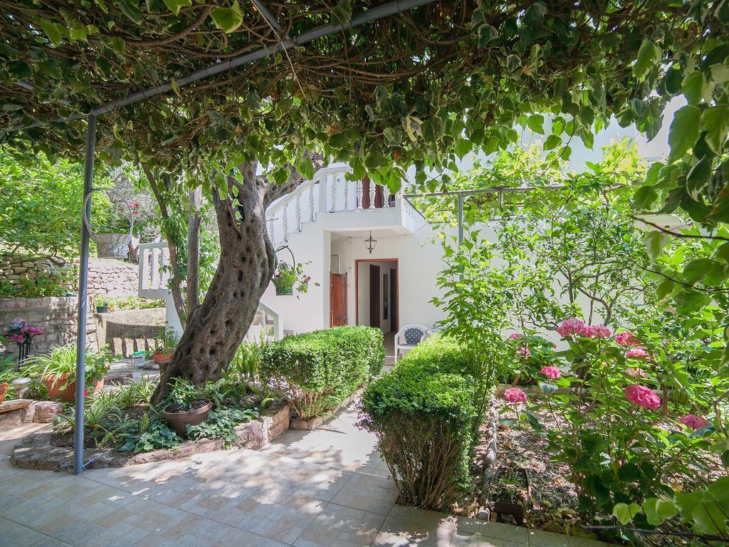 Rooms Garden Petrovac Kültér fotó